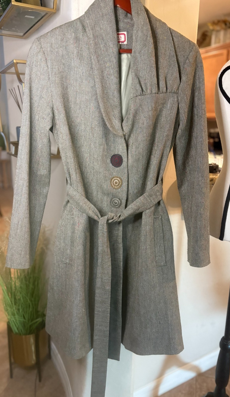 AVOCA Women's Anthology Vintage Cream Coat Size 3 (Medium)